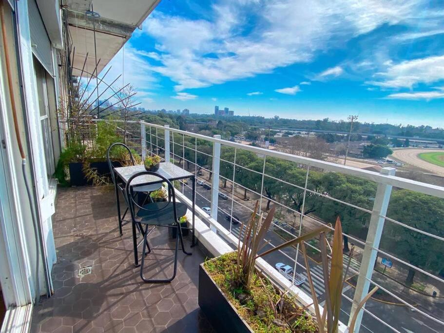Apartamento Piso Luminoso, Con Vista Panoramica Al Hipodromo De Palermo
